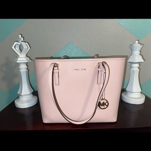 MICHAEL KORS JET SET TOTE